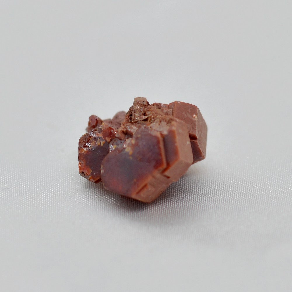 Amas de cristaux de vanadinite rouge 6g de Mibladen