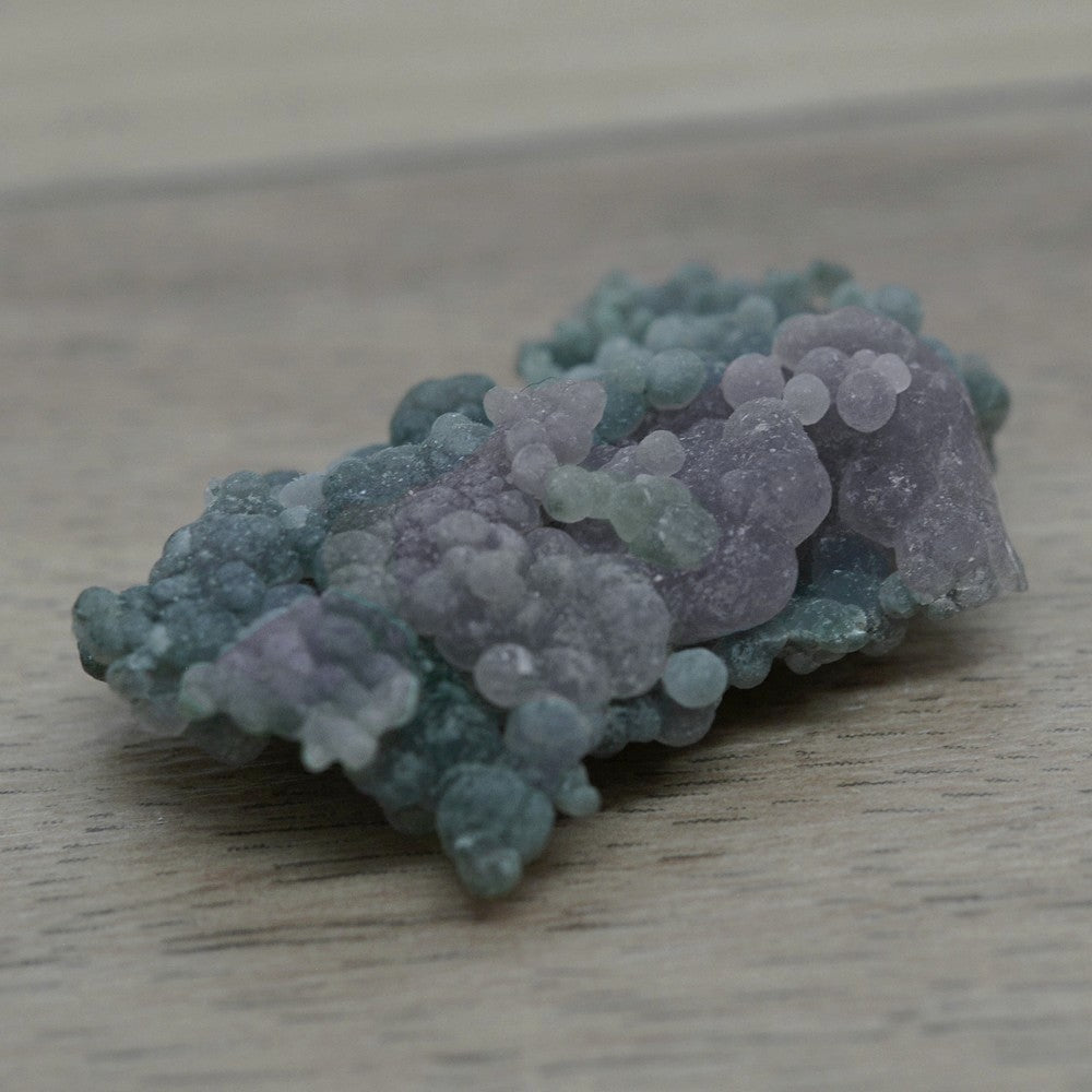 Calcédoine agate grappe de raisin 12g violette et verte de Sulawesi en Indonésie