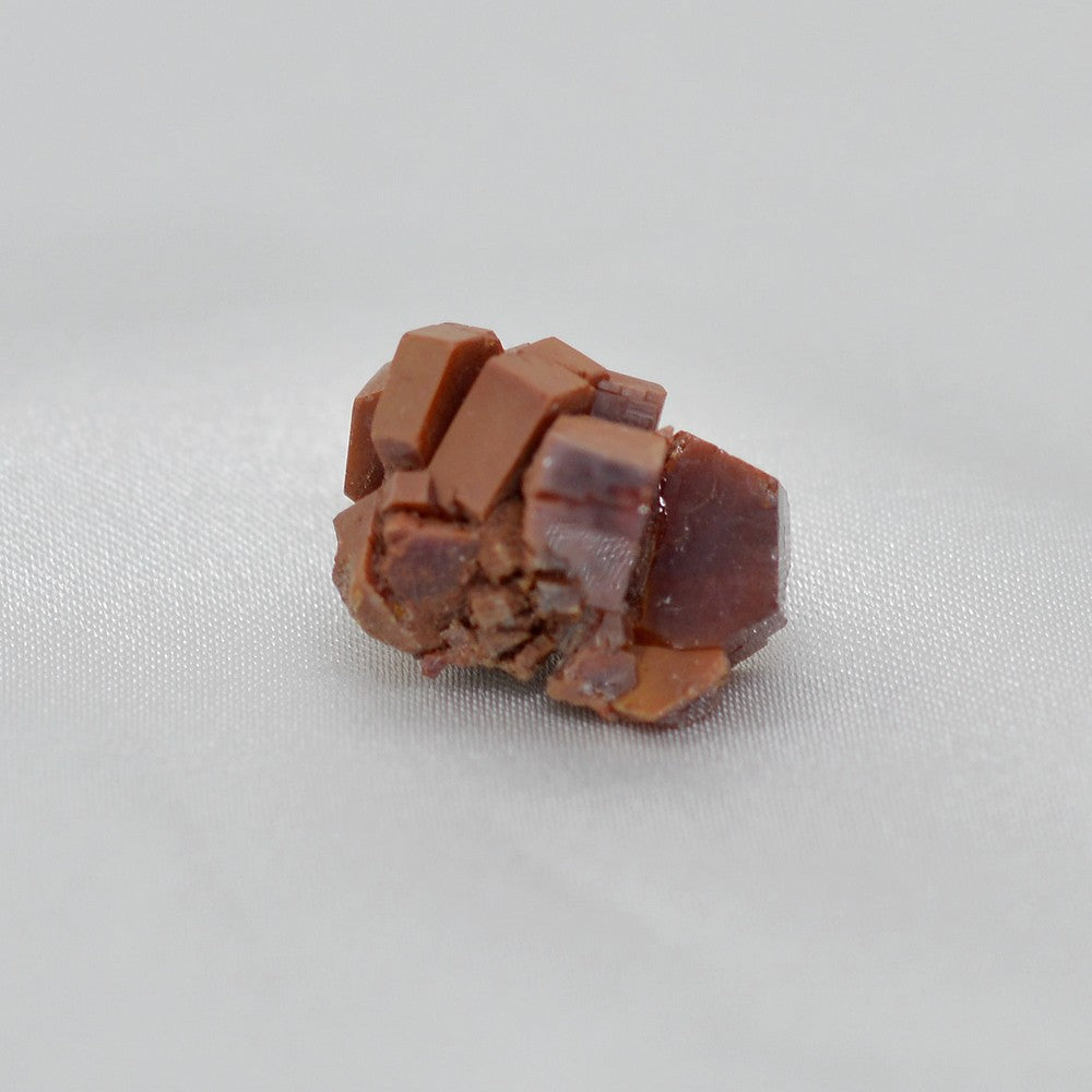 Cristaux de vanadinite rouge du Maroc 7g