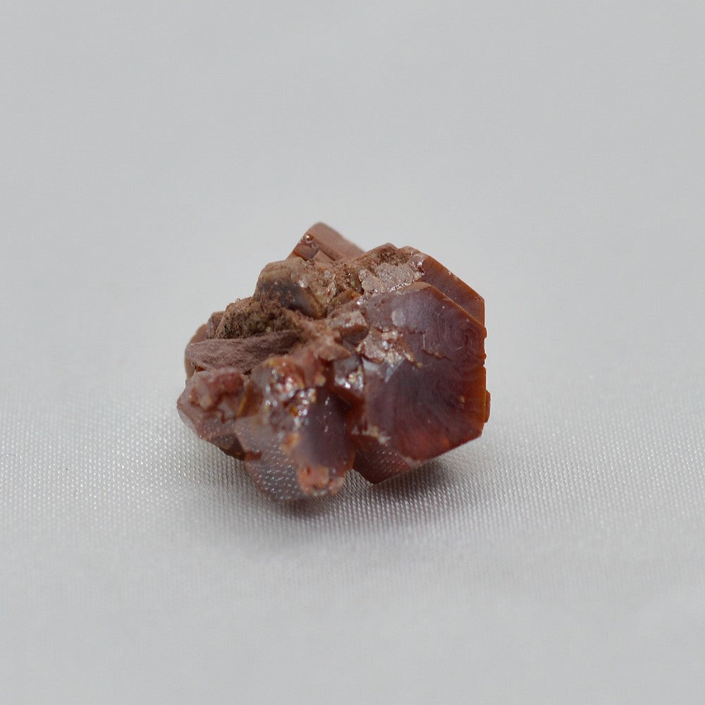 Cristaux de vanadinite rougeâtre du Maroc 6g