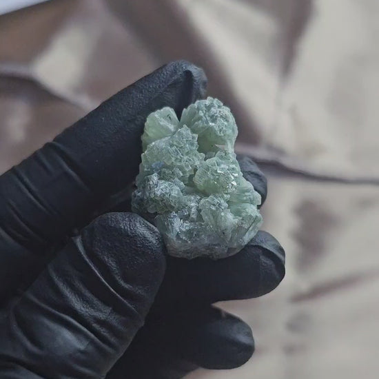 Prehnite brute verte cristallisée 24g du Maroc - Vue à 360°
