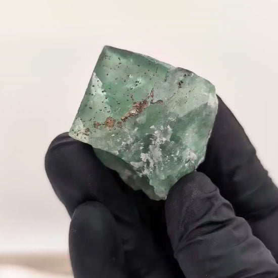 Fluorite verte cubique avec pyrite 59g d'El Hammam au Maroc