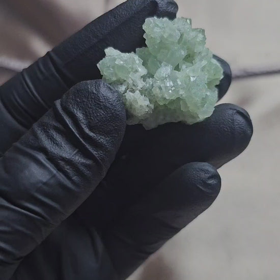 Prehnite verte claire de Boulemane au Maroc de 25g
