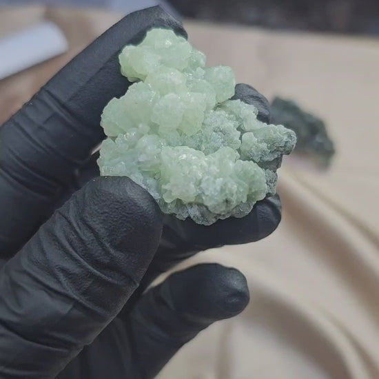 Prehnite verte et byssolite de 40g du Maroc