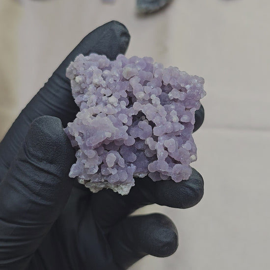 Calcédoine botryoïde violette d'Indonésie de 58g entièrement cristallisée - Vue à 360°