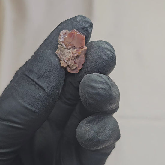 Cristaux de vanadinite rouge et brune du Maroc 7g - Vue en 360°