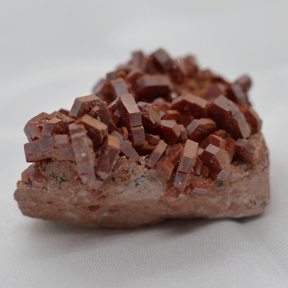 Vanadinite cristallisée rougeâtre de 72g de Mibladen