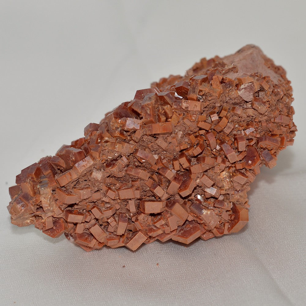 Vanadinite à cristaux hexagonaux de Mibladen au Maroc 230g
